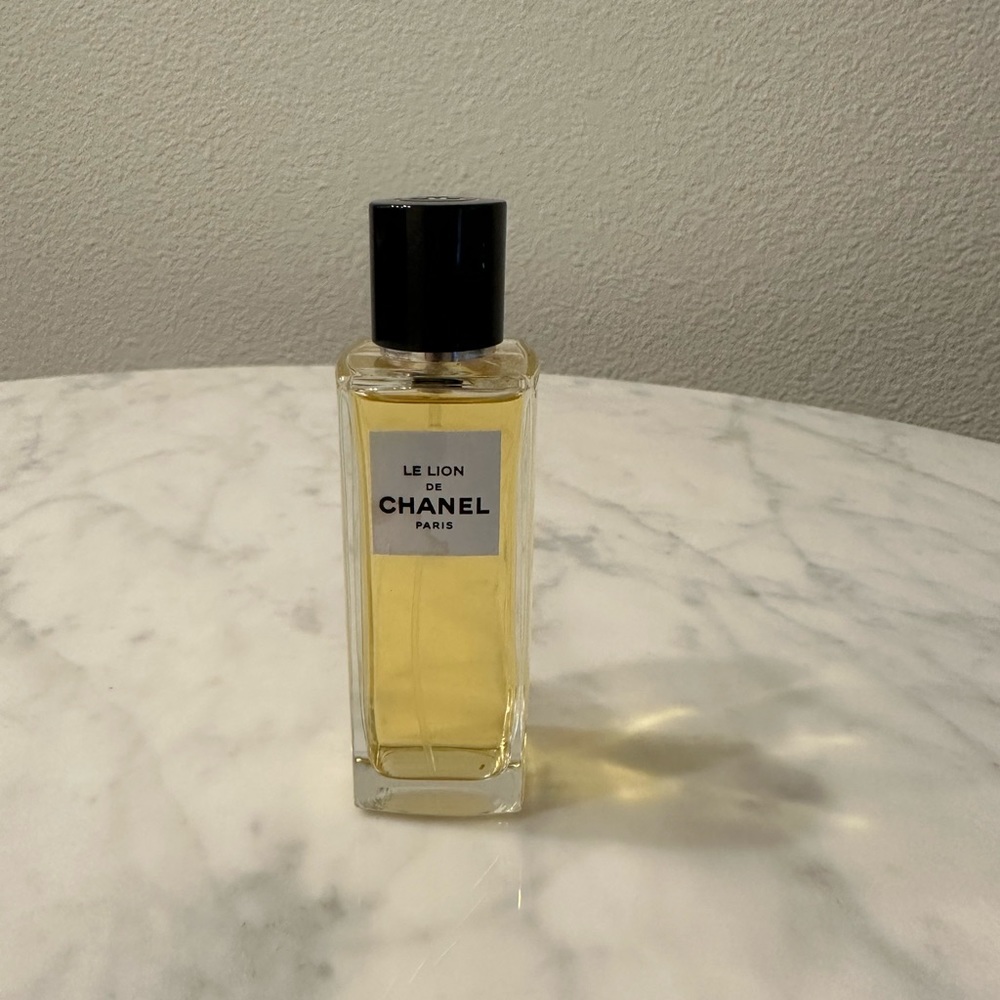 Chanel Le Lion De perfume